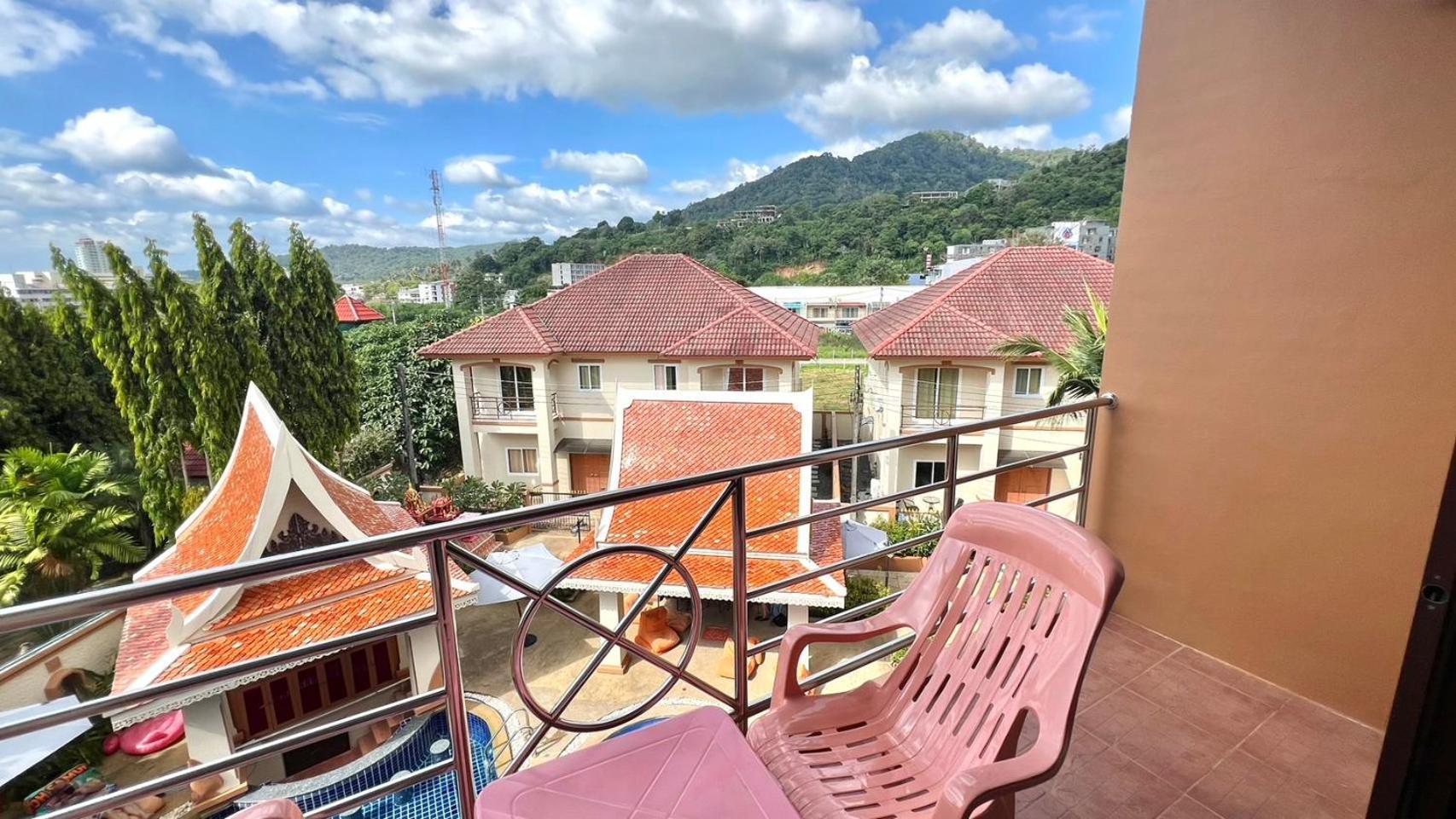 Hotel My Friend'S House Karon Exterior foto
