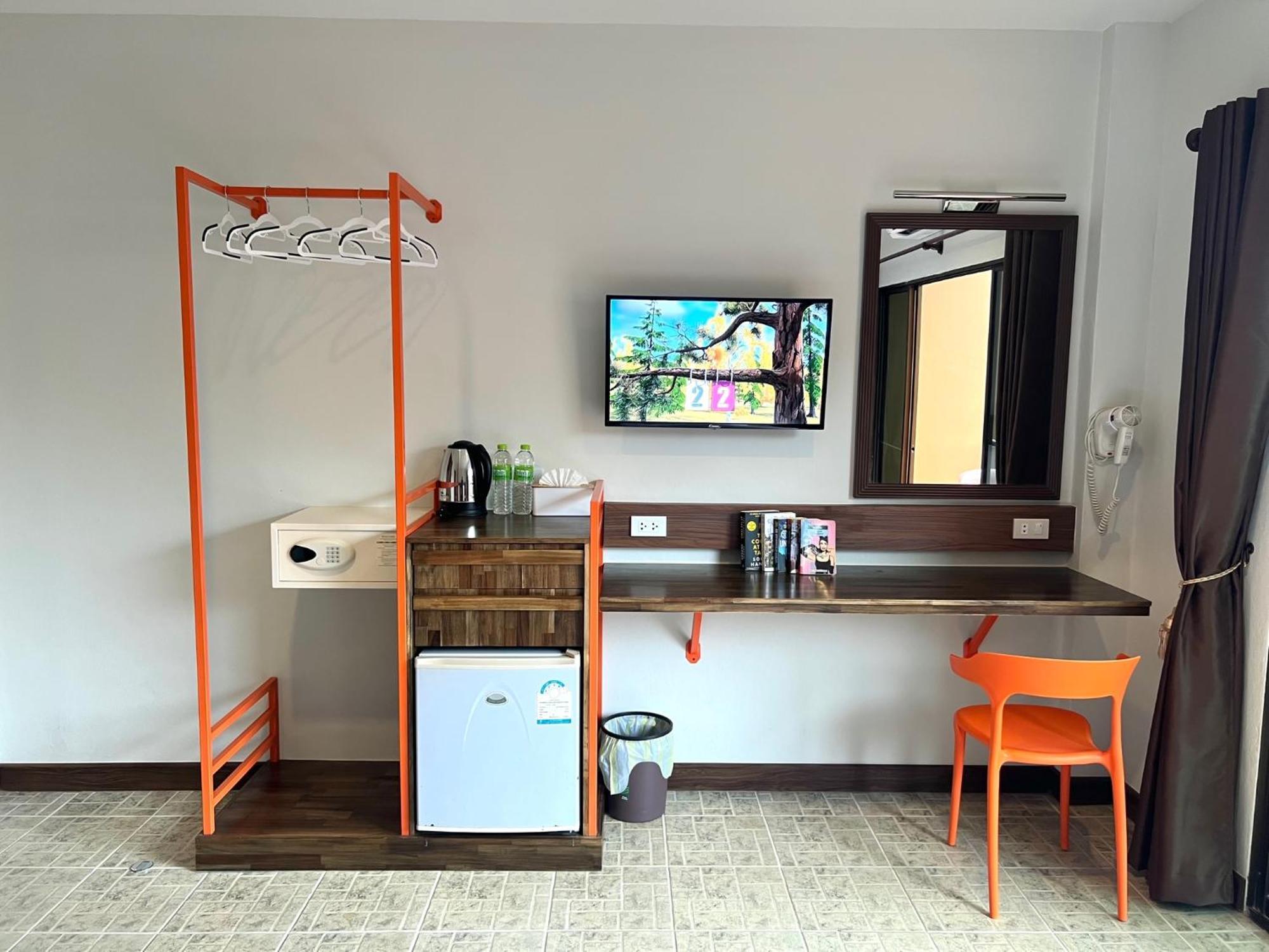 Hotel My Friend'S House Karon Exterior foto