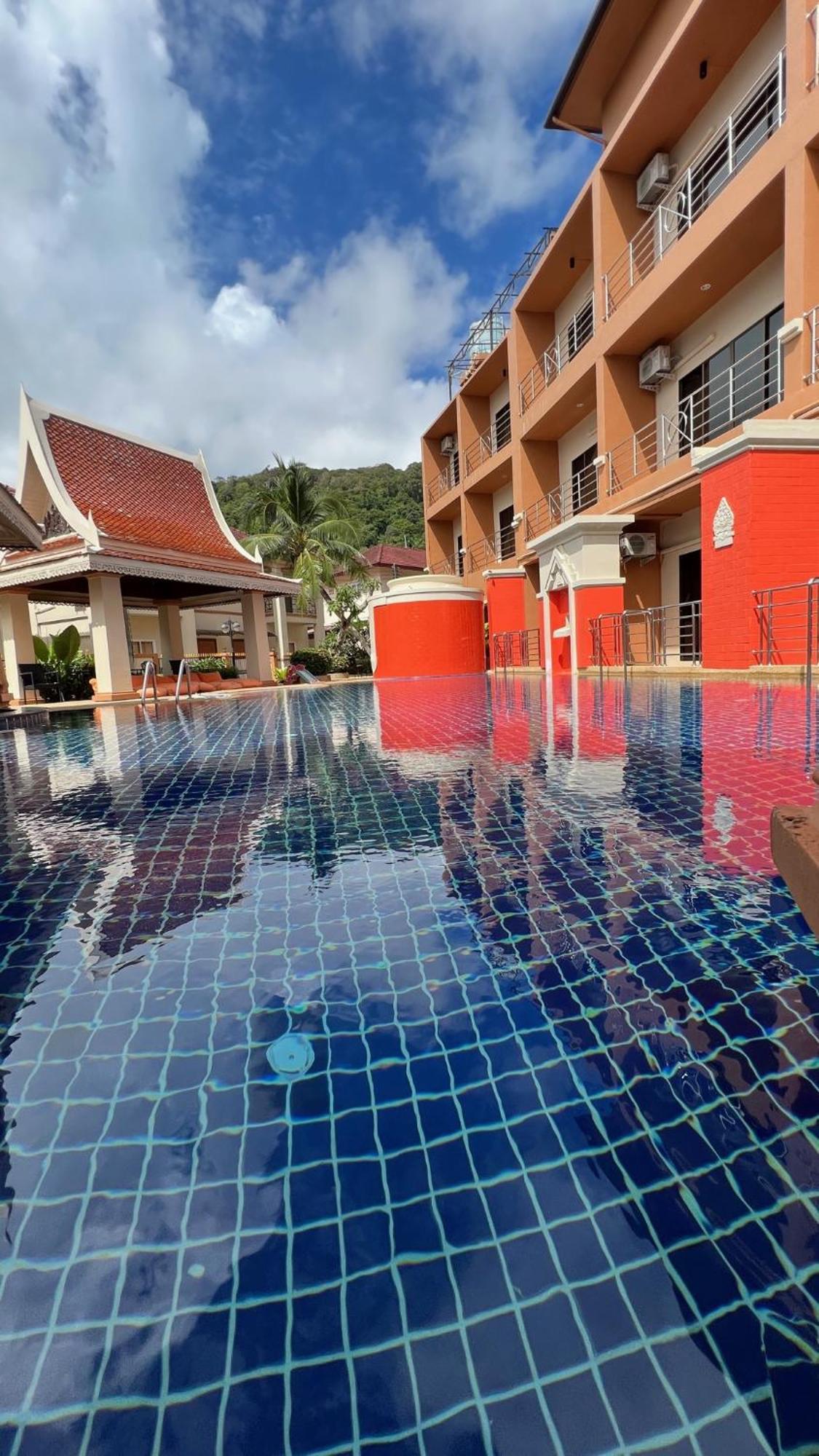 Hotel My Friend'S House Karon Exterior foto